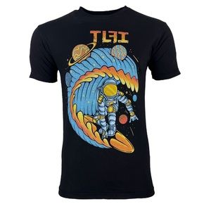 TLFI Men' T-shirt Astronaut Surfer